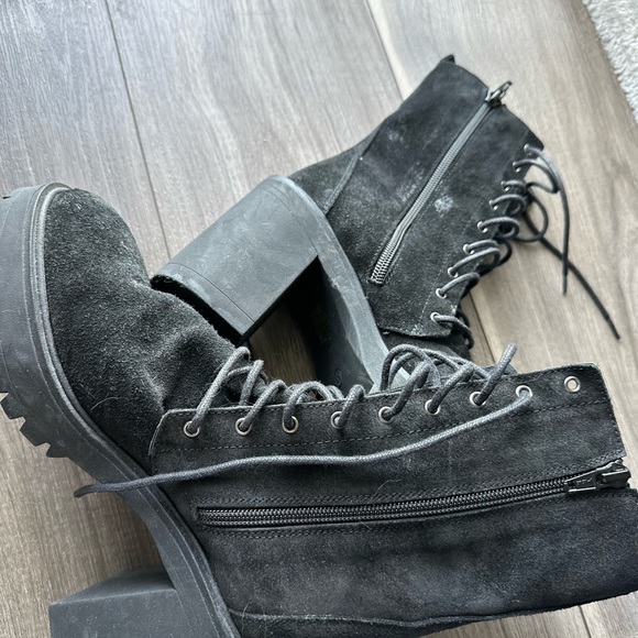 Like new Free People Black Lace Up Boots with Chunky Design Leather Upper - Picture 8 of 13
